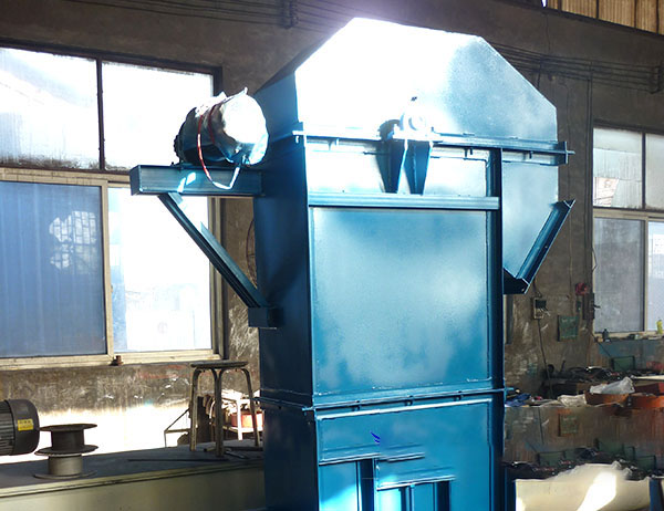 使用斗提機(jī)單位不一樣選用材質(zhì)也不一樣！