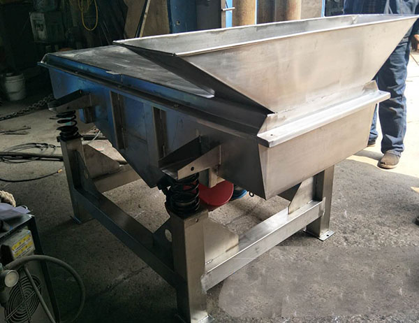 化工振動(dòng)篩生產(chǎn)廠家哪家好？設(shè)備多少錢？