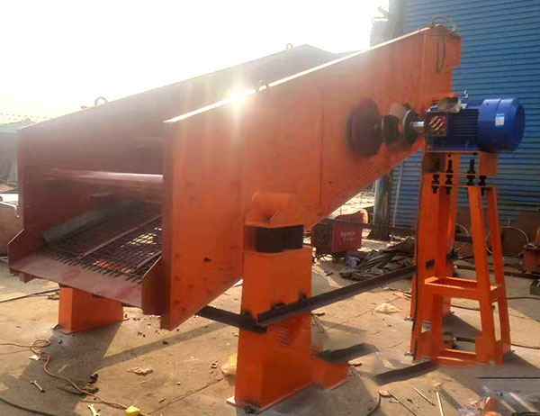 碎石砂石場選用振動(dòng)篩應(yīng)考慮環(huán)保節(jié)能