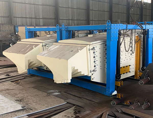 易產(chǎn)生靜電的物料用什么振動(dòng)篩效果好？