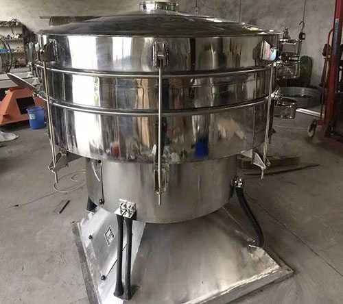 干鹽分級用什么篩分機，搖擺篩怎么樣？