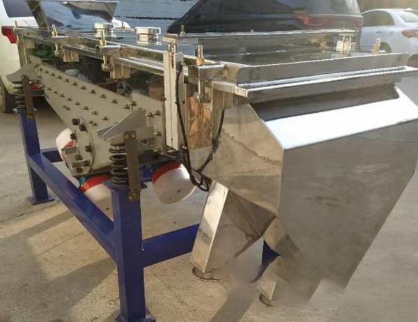 1米振動(dòng)篩圓篩跟方篩對(duì)比處理能力能差多少！