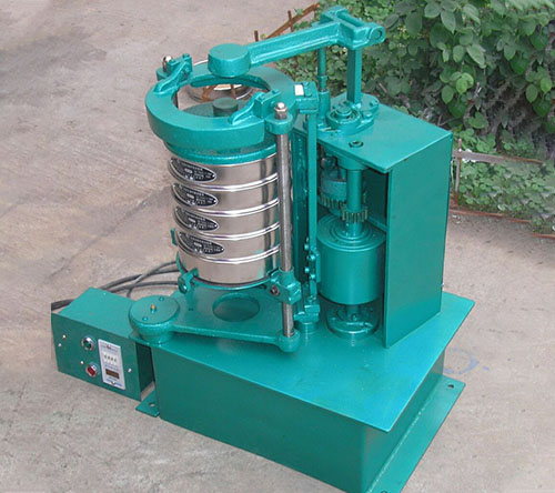 實(shí)驗(yàn)室用振動(dòng)篩是一種作為測試網(wǎng)孔使用的篩分機(jī)