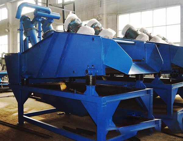 篩沙機洗砂機是聯(lián)合使用的設(shè)備，可以做成一個整體