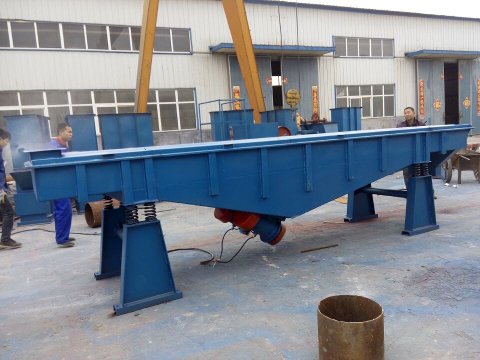 哪個(gè)廠家生產(chǎn)的多層直線篩價(jià)格便 ？