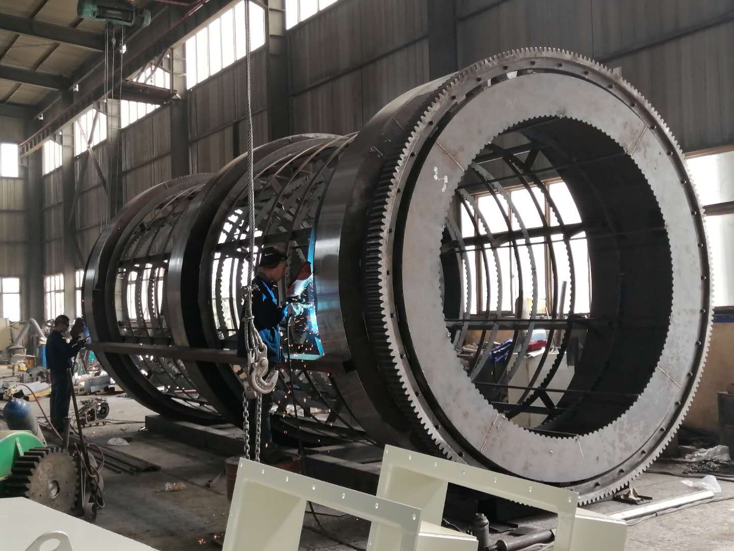 鵝卵石、木屑、垃圾使用滾筒篩分篩石較多